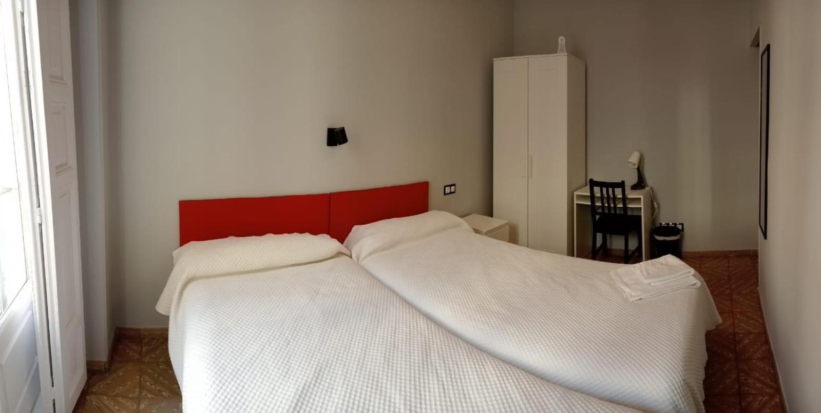 Hostal Yolanda Madrid Extérieur photo